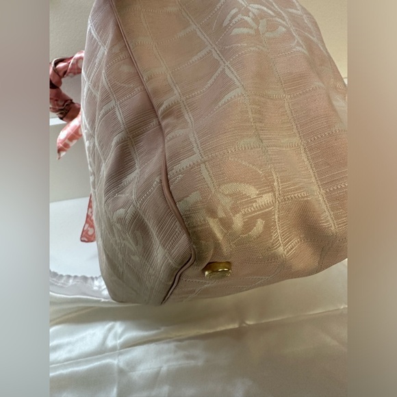 RARE!! Authentic Chanel Travel Ligne Tote with Matching Pouch Included!!! - Picture 9 of 16